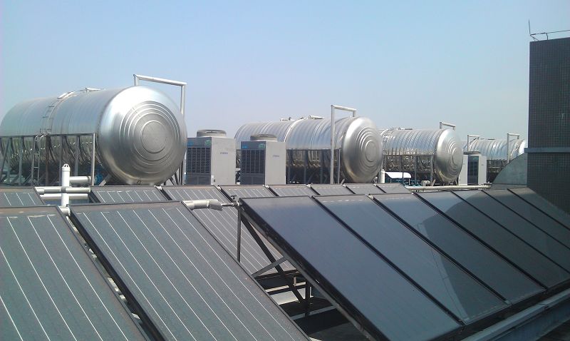 300块太阳能配热泵热水工程.jpg